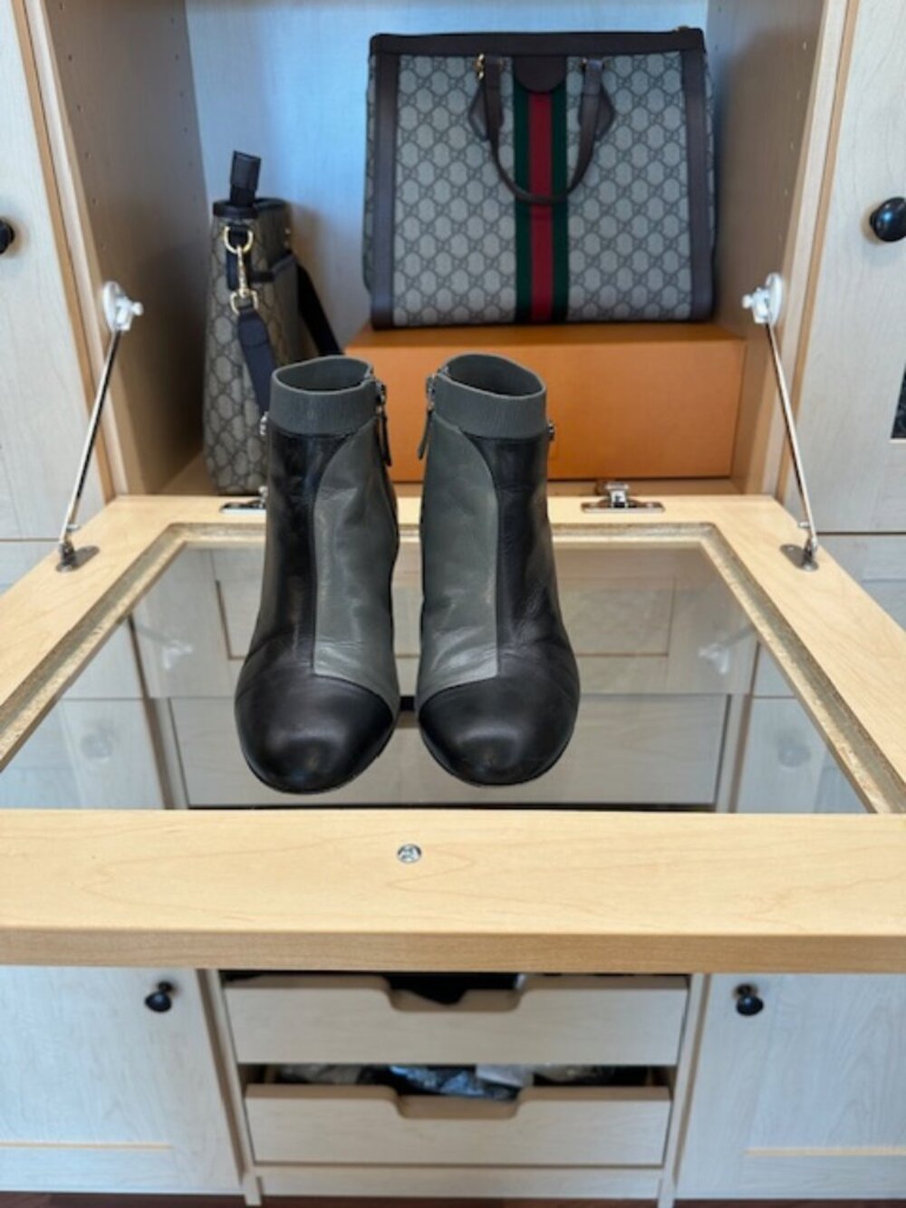 Chanel Leather Gray/Black Size 38 Booties - Picture 3 of 5